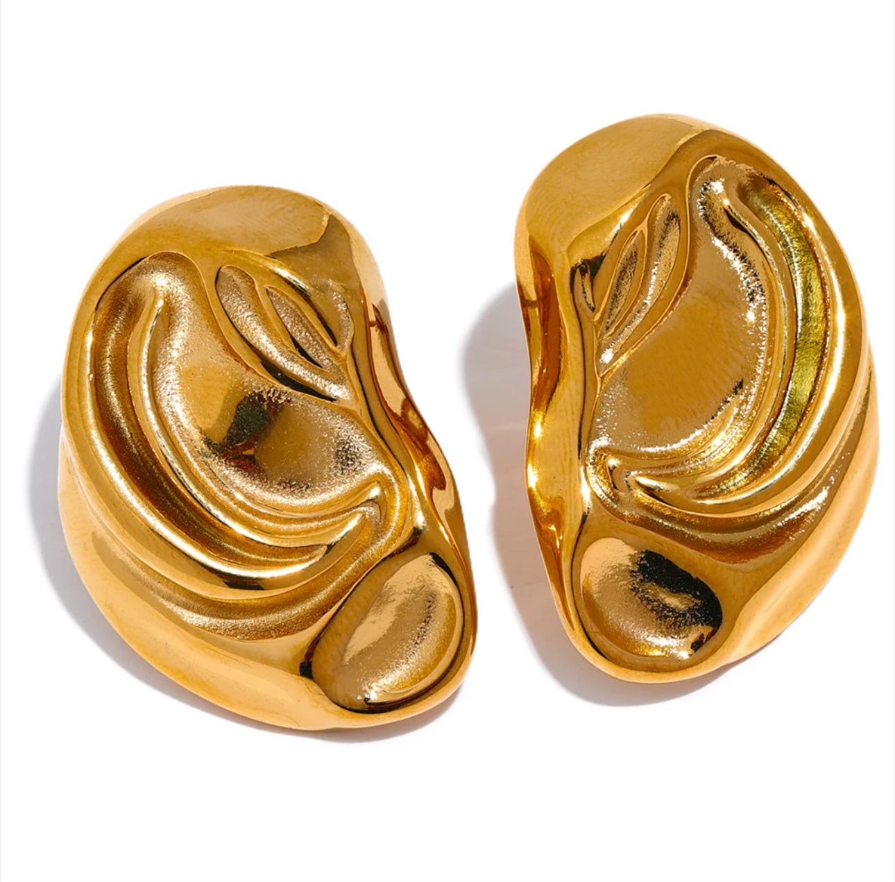 The Stela Studs Earrings - Image 1