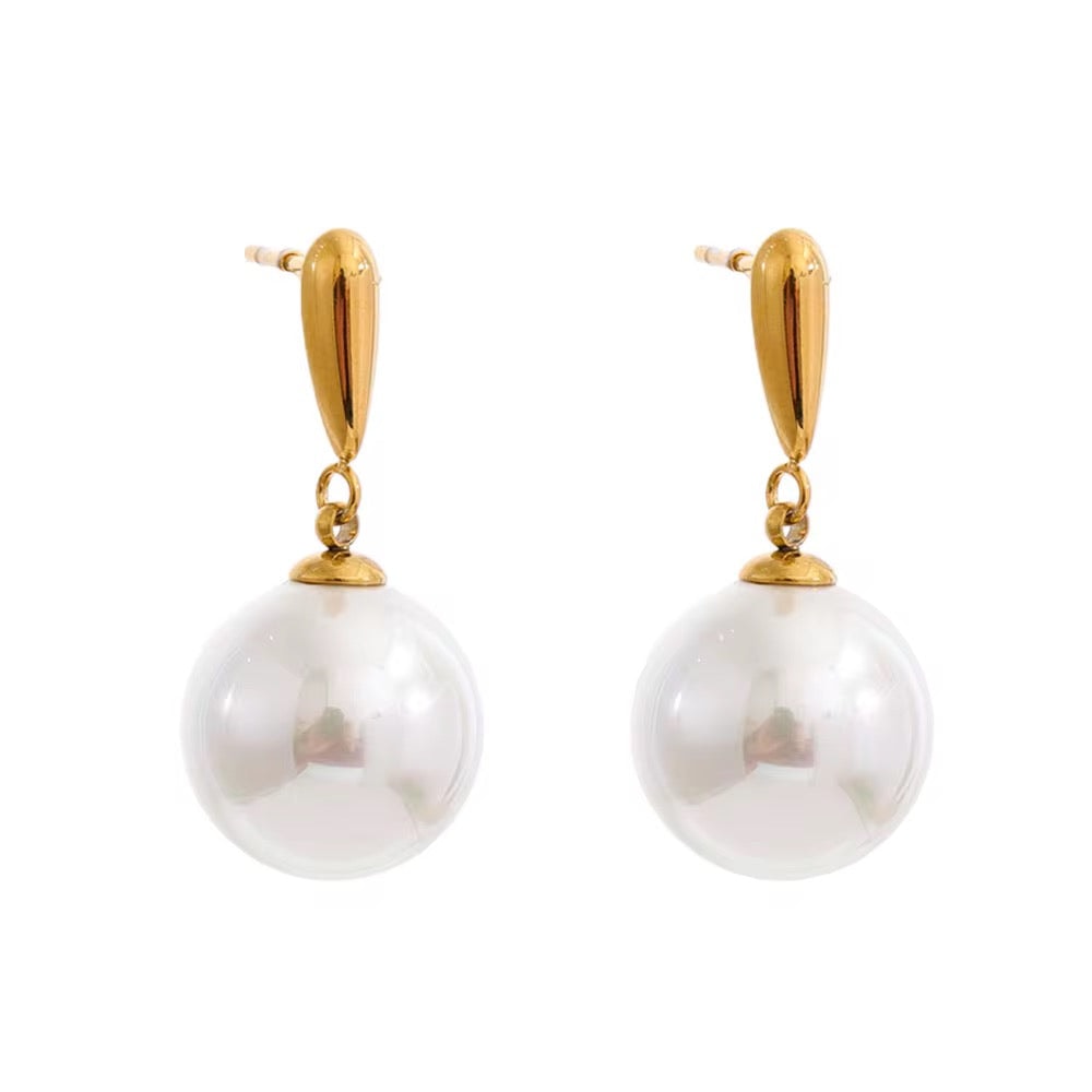 The Lilly Pearl Drops Earrings - Image 1