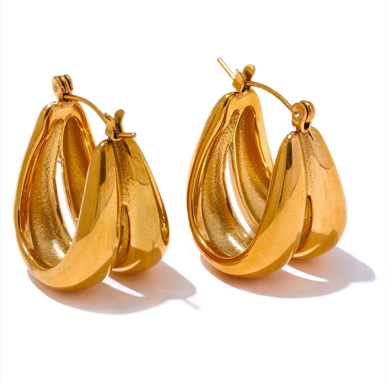 The Julia Hoop Earrings - Image 1